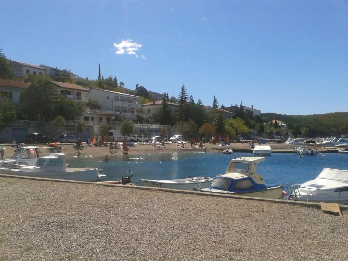 Apartment In Jadranovo With Sea View, Balcony, Air Conditioning, Wi-Fi Croatia