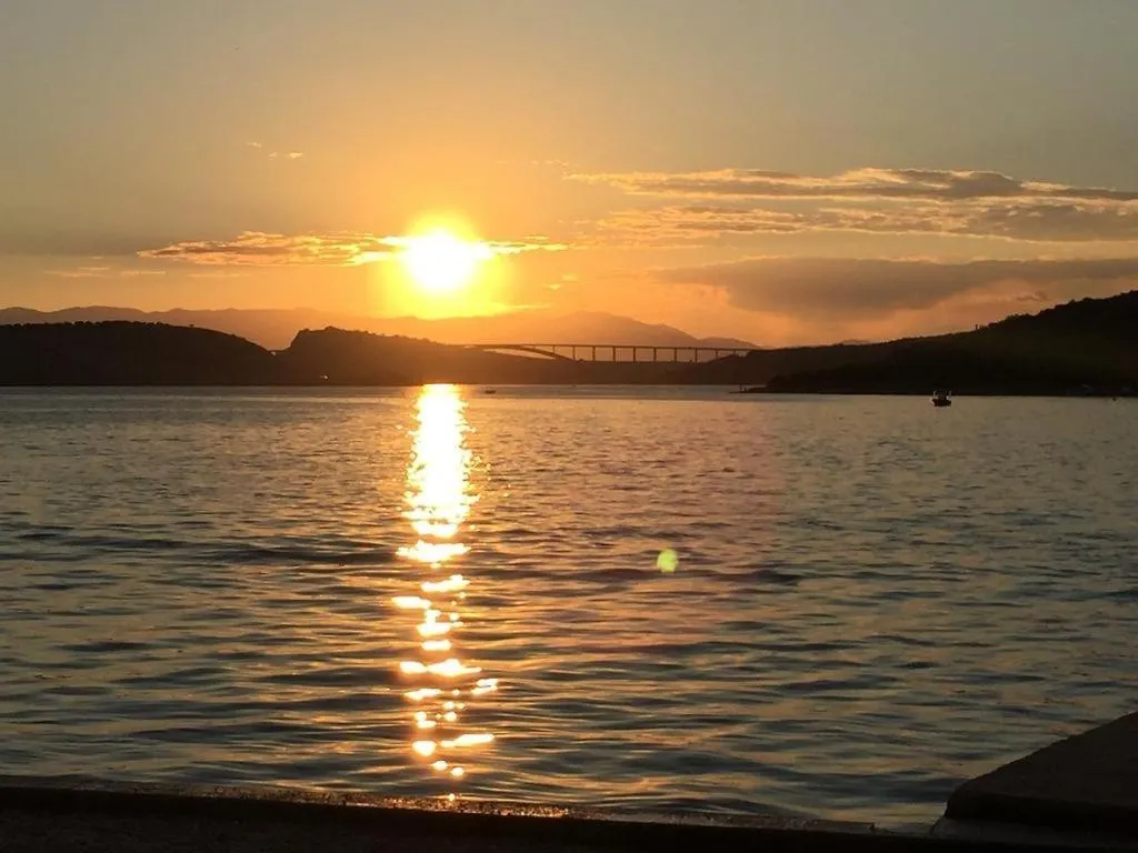 Apartment In Jadranovo With Sea View, Balcony, Air Conditioning, Wi-Fi Croatia